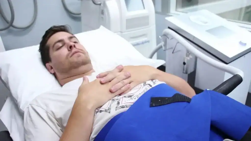 Transforming Bodies: Celebrity Success Stories and the Truth Behind Body Contouring 2 Image of male having body contouring Stourbridge treatment